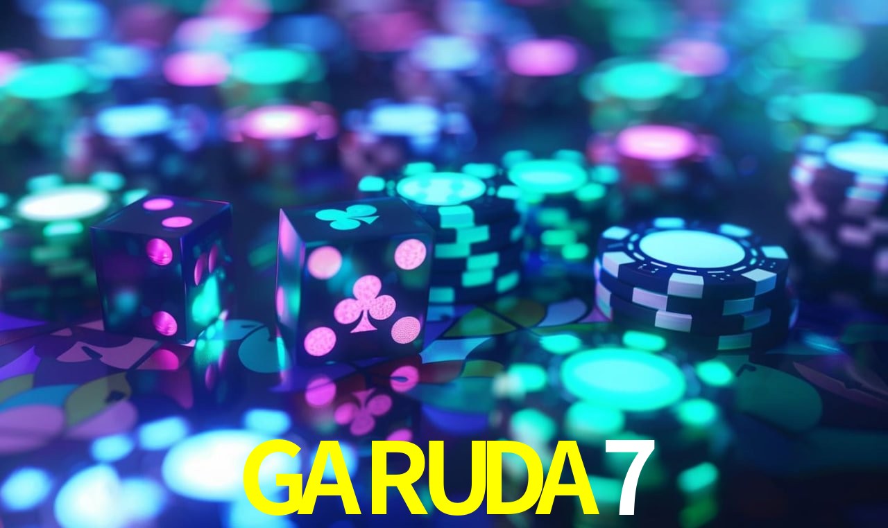 Escena dinámica inspirada en casino con iluminación GARUDA7, cartas, fichas e íconos de juegos digitales en un espacio moderno de juegos.